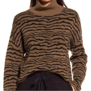 NWT L&G Cypress Tiger Stripe Turtleneck Cropped Sweater